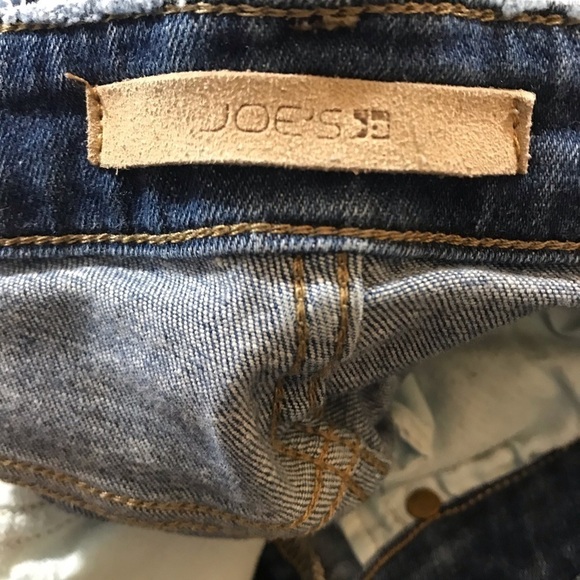 Joes Jeans Bermuda MediumWash Distressed Shorts - Picture 3 of 6